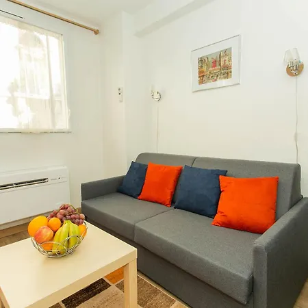Apartment Champs Elysees & Arc De Triomphe - Cityapartmentstay *