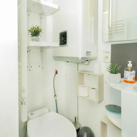 Apartment Champs Elysees & Arc De Triomphe - Cityapartmentstay Paris