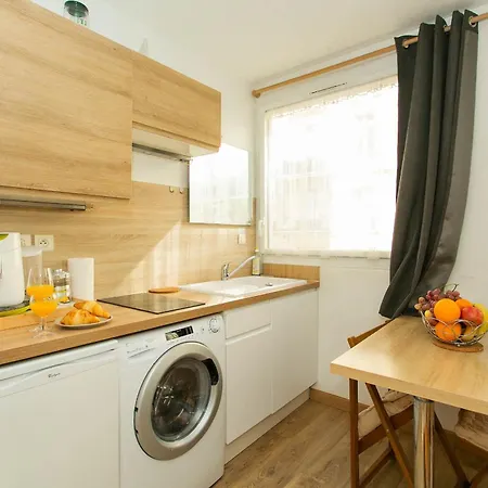 Champs Elysees & Arc De Triomphe - Cityapartmentstay * Paris