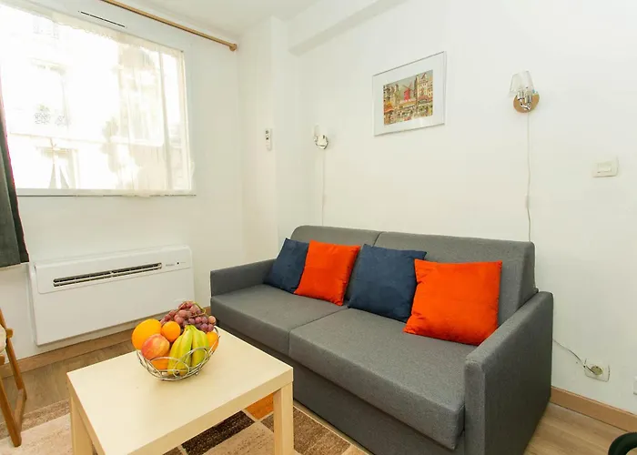 Appartement Champs Elysees & Arc De Triomphe - Cityapartmentstay *